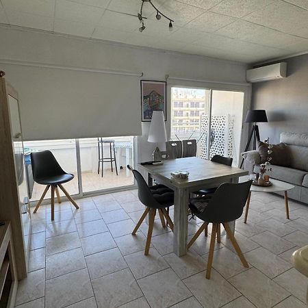 Appartement Premiere Ligne De Mer Avec Piscine Росас Экстерьер фото