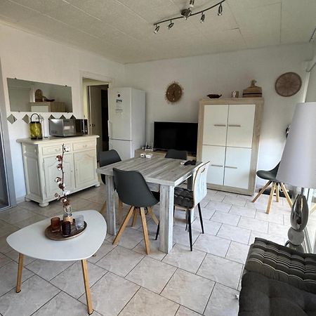 Appartement Premiere Ligne De Mer Avec Piscine Росас Экстерьер фото